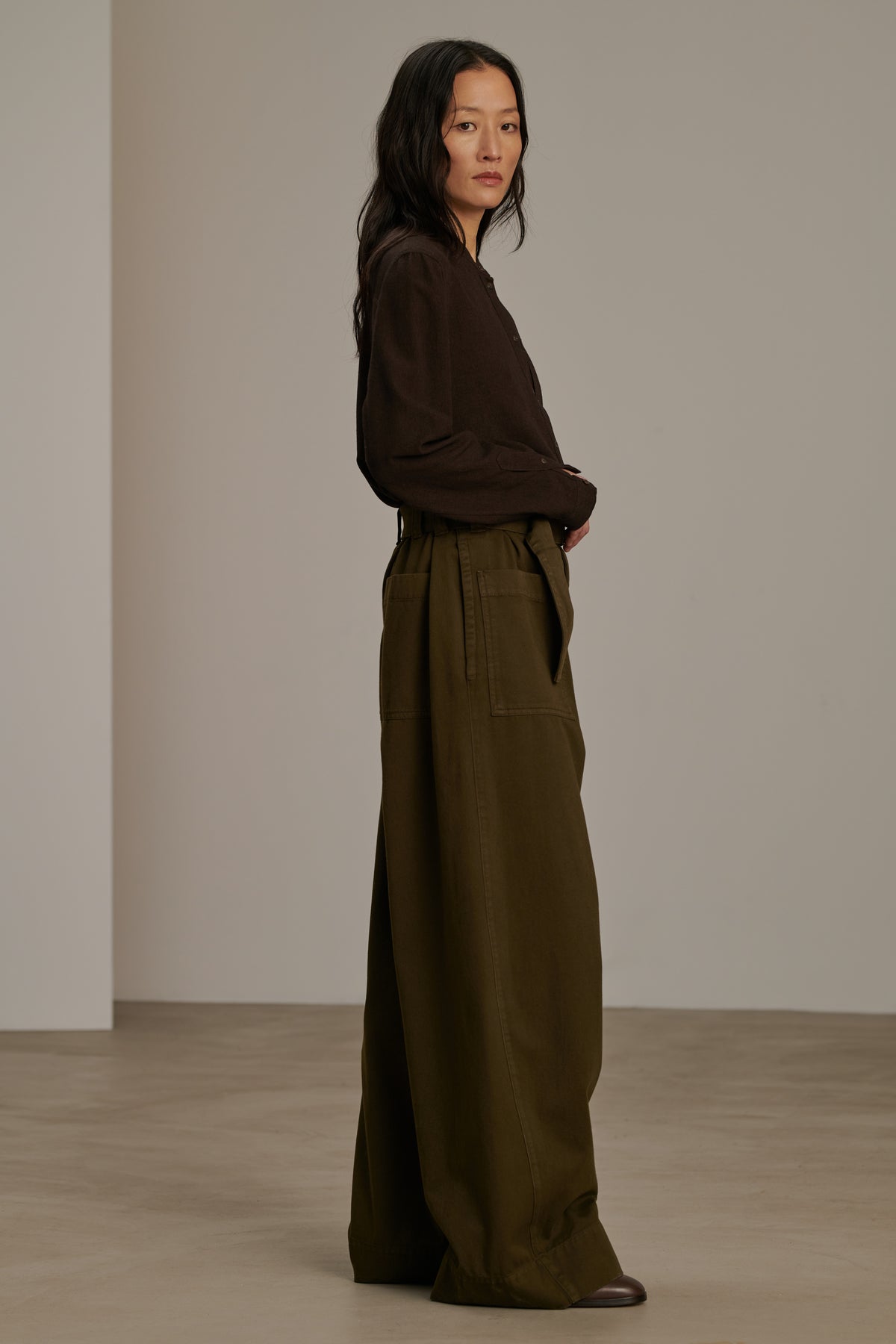 Vagabond Trousers - Dark Khaki - Cotton - Women vue 2