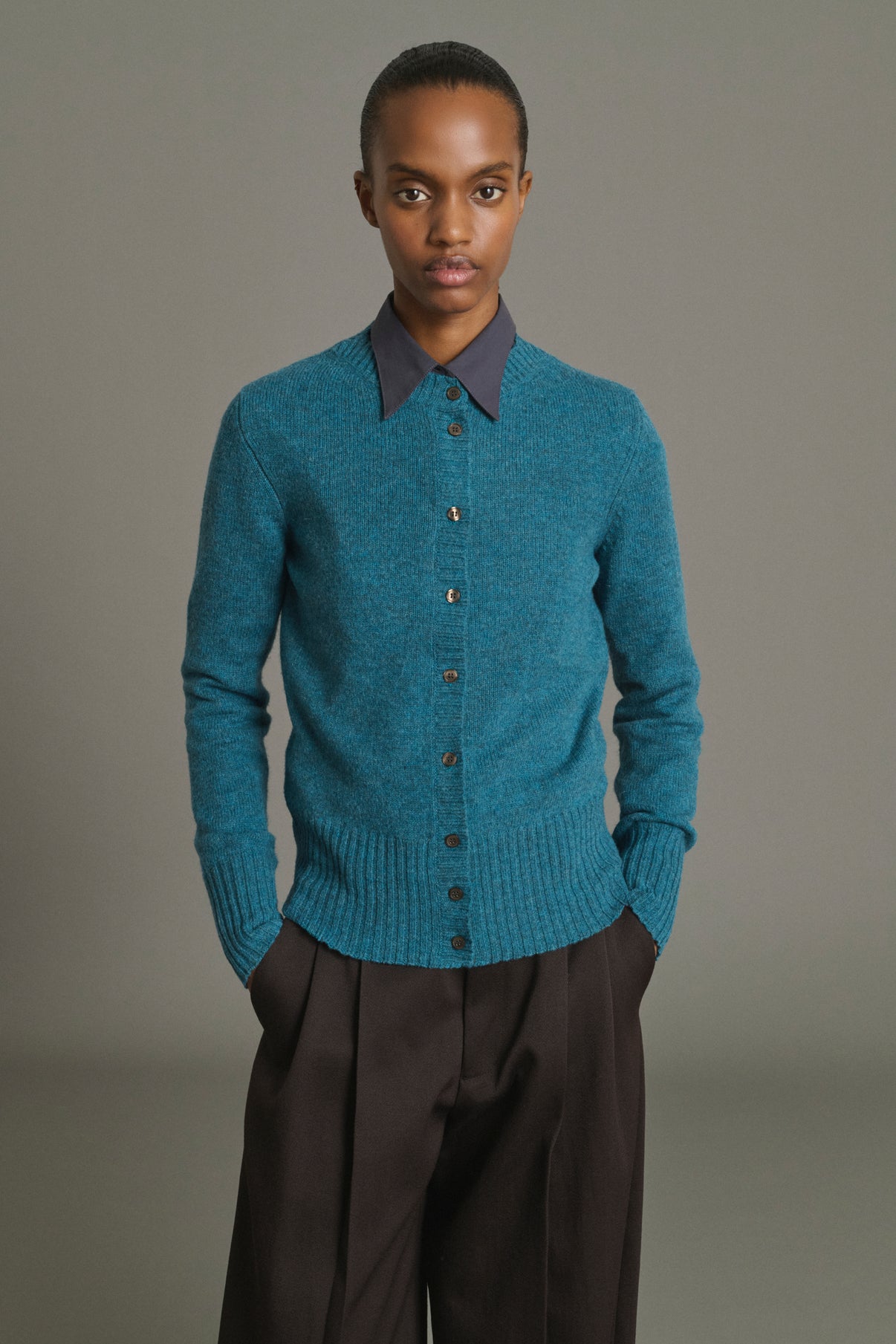 Fugu Cardigan - Persian Blue - Merino Wool - Women vue 3